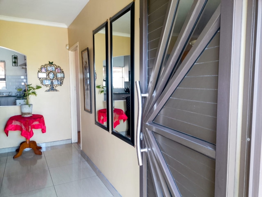 3 Bedroom Property for Sale in Belhar Western Cape